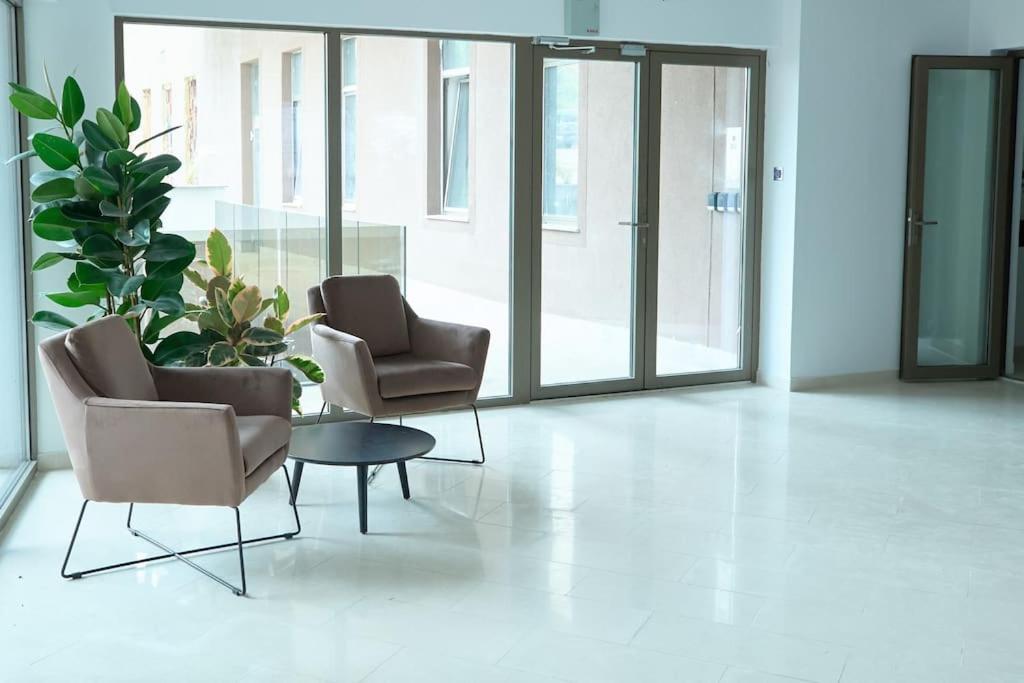 City Center Accomodation- 401 Resita Exterior photo